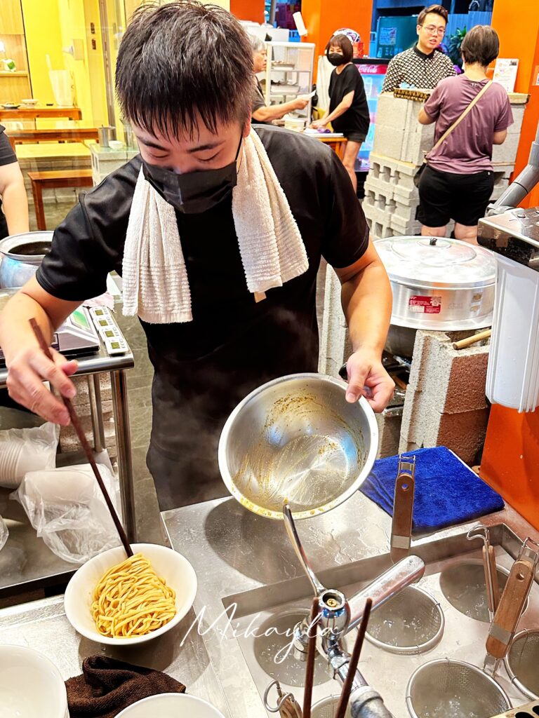 高雄、美食、台灣雞飯、牛肉拌麵、古早味