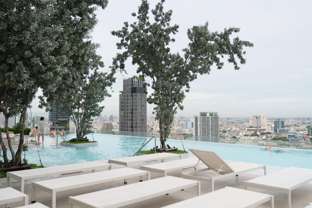 曼谷|Eastin Grand Hotel Phayathai 一入住就不想退房!超浮誇無邊際泳池人生必住 5 曼谷、曼谷飯店、曼谷旅遊、帕亞泰易思廷
